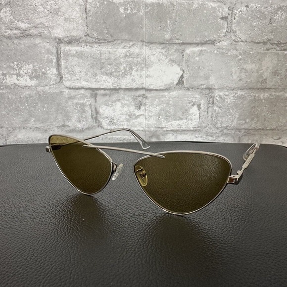 MCQ Alexander McQueen MQ0204S Sunglasses - Picture 14 of 16